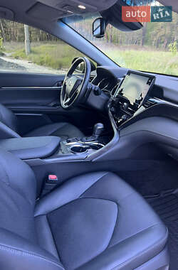 Седан Toyota Camry 2022 в 