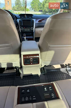 Седан Toyota Camry 2012 в 