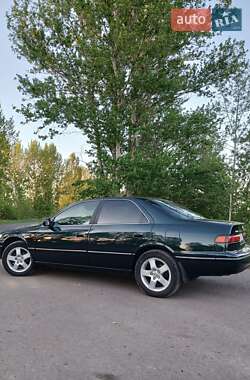Седан Toyota Camry 1997 в 
