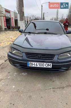 Седан Toyota Camry 1997 в Одесі