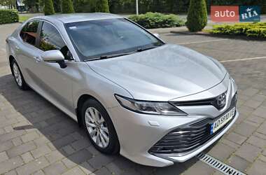Седан Toyota Camry 2020 в 