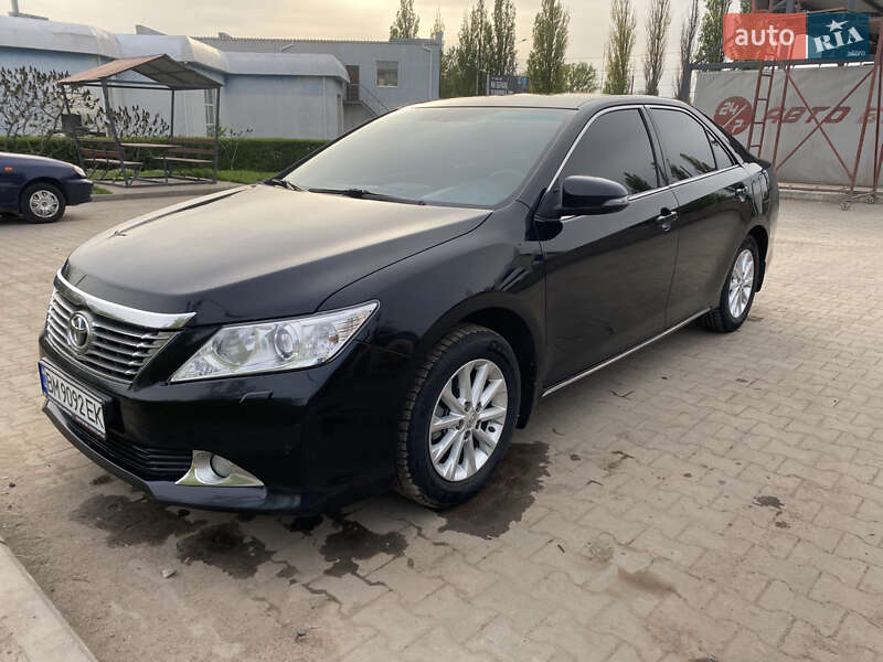 Седан Toyota Camry 2013 в 