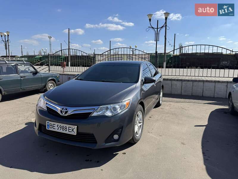 Toyota Camry 2013
