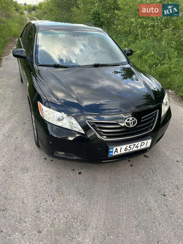 Седан Toyota Camry 2008 в Броварах