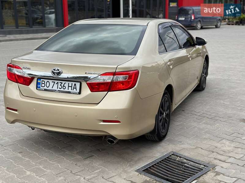 Седан Toyota Camry 2012 в Тернополі фото 5 Седан Toyota Camry 2012 в Тернополі