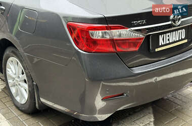 Седан Toyota Camry 2012 в 
