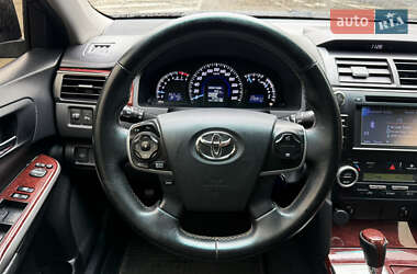 Седан Toyota Camry 2012 в 