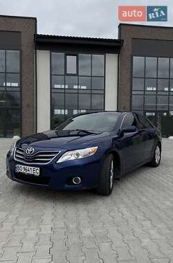 Седан Toyota Camry 2010 в Тернополі