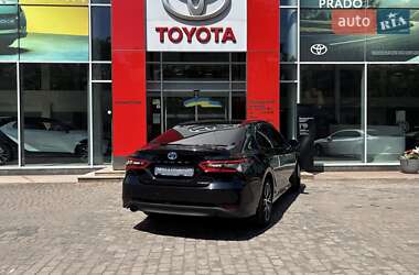 Седан Toyota Camry 2024 в 