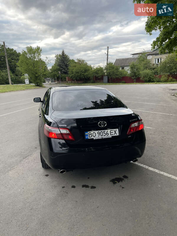 Седан Toyota Camry 2008 в Івано-Франківську