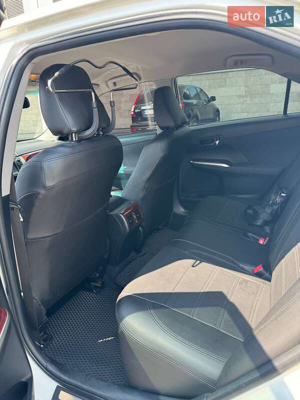 Седан Toyota Camry 2012 в Луцьку