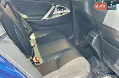Седан Toyota Camry 2010 в 