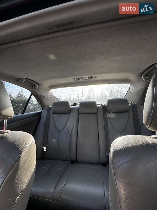 Седан Toyota Camry 2006 в Киеве