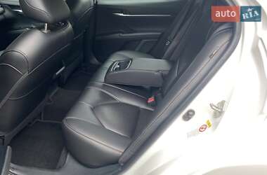 Седан Toyota Camry 2018 в 
