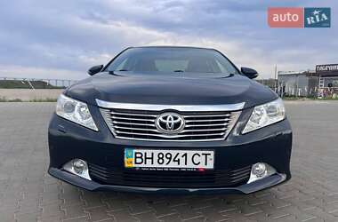 Седан Toyota Camry 2014 в 