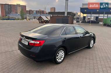 Седан Toyota Camry 2014 в 