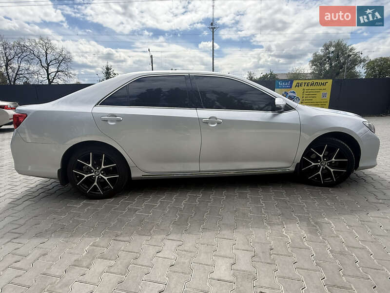Седан Toyota Camry 2011 в Киеве