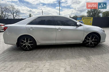 Седан Toyota Camry 2011 в 