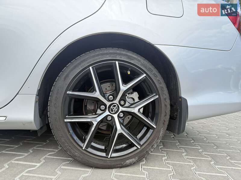 Седан Toyota Camry 2011 в Киеве