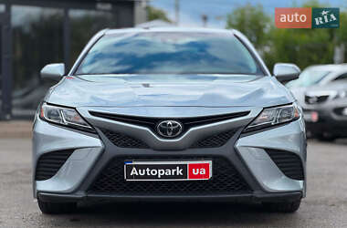 Седан Toyota Camry 2018 в 