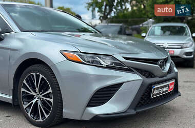 Седан Toyota Camry 2018 в 