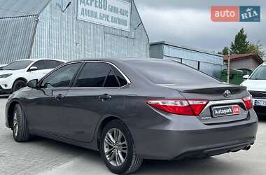 Седан Toyota Camry 2016 в 