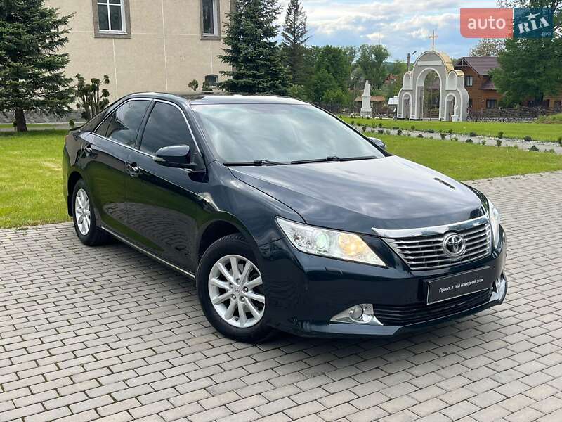 Toyota Camry 2013