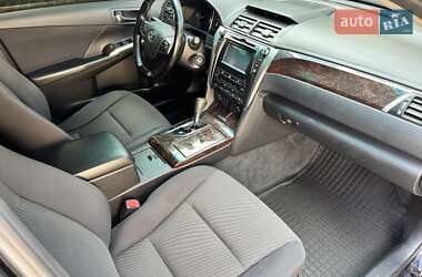 Седан Toyota Camry 2015 в Києві