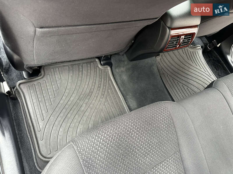 Седан Toyota Camry 2011 в Івано-Франківську