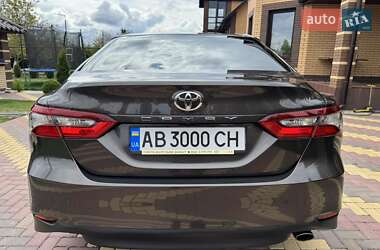 Седан Toyota Camry 2021 в 