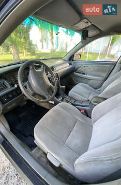 Седан Toyota Camry 2000 в 