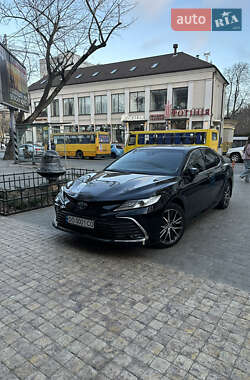 Седан Toyota Camry 2021 в Одессе