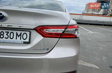 Седан Toyota Camry 2019 в 