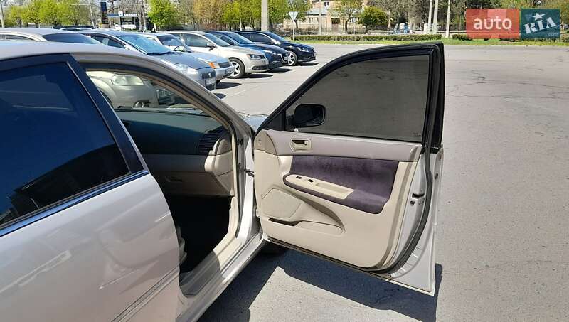 Седан Toyota Camry 2004 в Белой Церкви