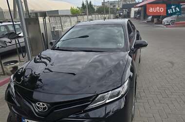 Седан Toyota Camry 2019 в Борисполе