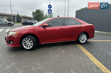 Седан Toyota Camry 2013 в 