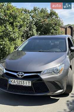 Седан Toyota Camry 2015 в 