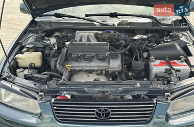 Седан Toyota Camry 1997 в 
