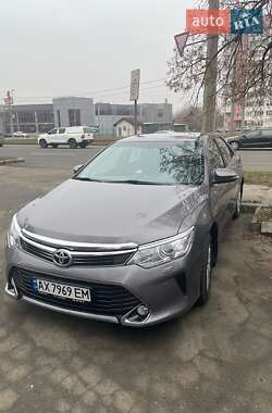 Седан Toyota Camry 2016 в Харькове