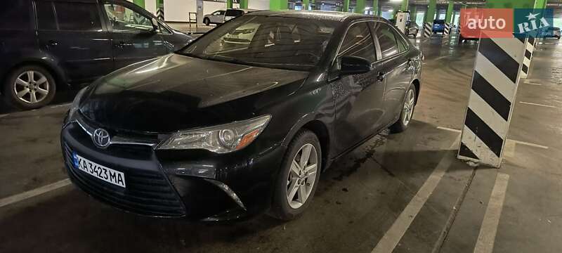 Седан Toyota Camry 2014 в 