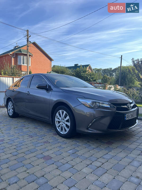 Седан Toyota Camry 2015 в 