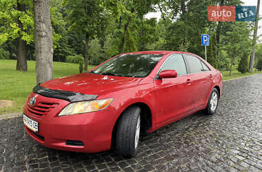 Седан Toyota Camry 2007 в Киеве