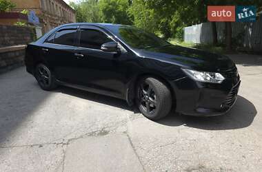 Седан Toyota Camry 2015 в 
