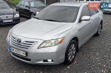 Седан Toyota Camry 2007 в 