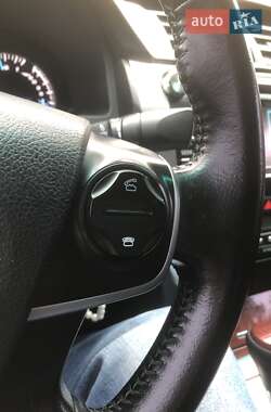 Седан Toyota Camry 2014 в 