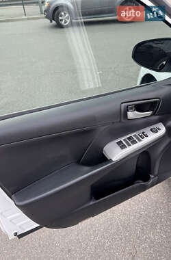 Седан Toyota Camry 2012 в 