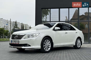 Седан Toyota Camry 2012 в Полтаве