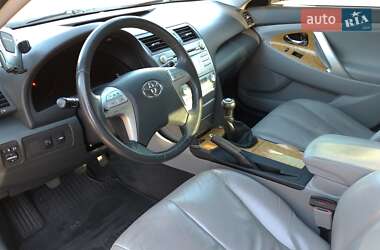 Седан Toyota Camry 2006 в 