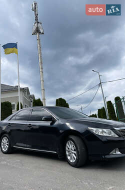 Седан Toyota Camry 2013 в 