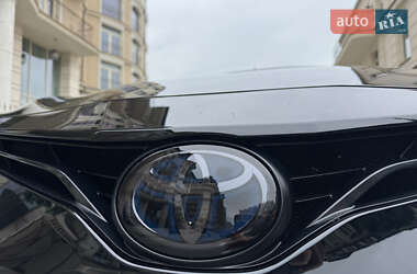 Седан Toyota Camry 2024 в 